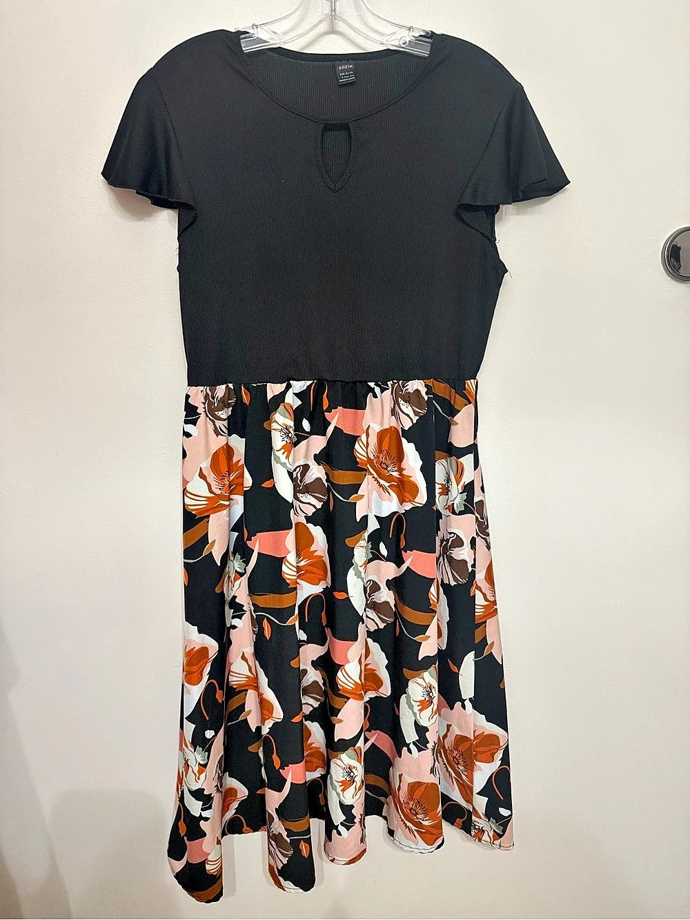 SHEIN Floral Midi Dress in Black & Pink Size Large